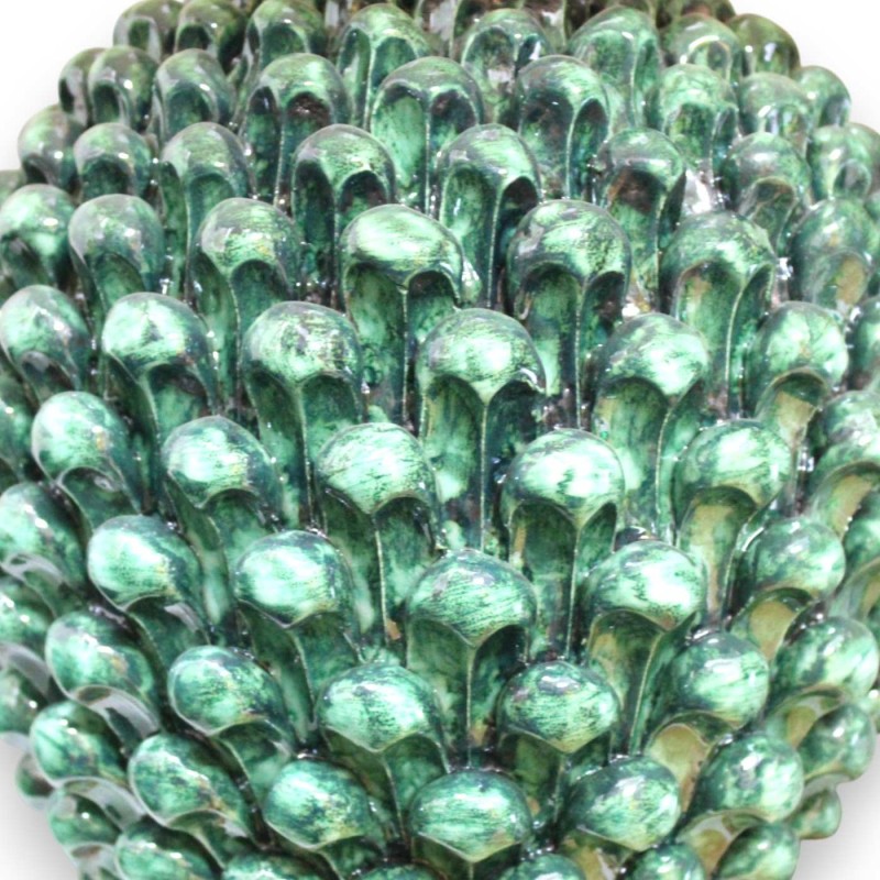 Kiefernzapfenlampe aus Caltagirone-Keramik, Höhe ca. 75 cm. Grünspan, mehrfarbiger Stiel und mehrfarbige Verzierung. - 