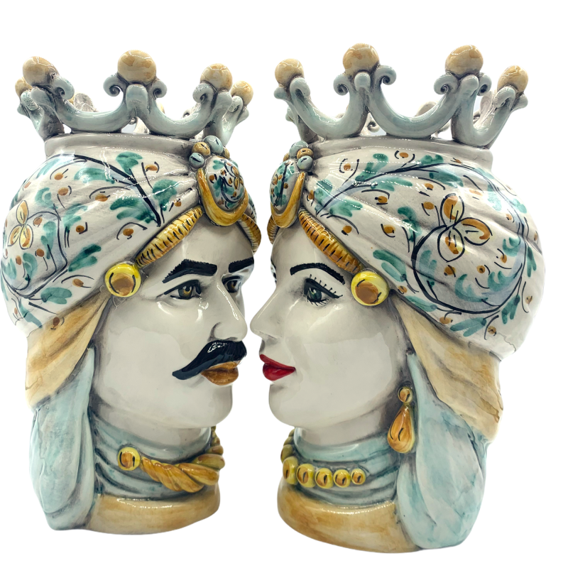 Paar maurische Köpfe mit Kronen aus Caltagirone – ca. 25 cm hoch. Klassische Krone mit grüner Verzierung aus dem 17. Jah