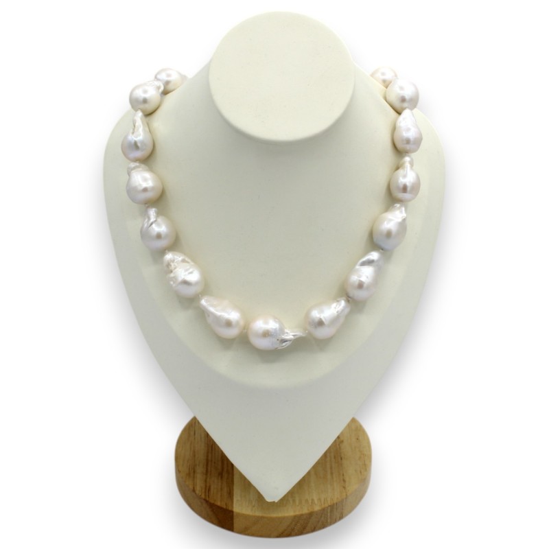 Gargantilha com Pérolas Scaramazze Brancas - Comprimento aprox. 45 cm. Fecho em Prata 925 - 