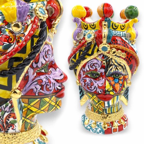 Siciliaanse Moorse hoofden (1 stuk), ca. 35 cm hoog. Caltagirone keramiek, ÉLITE-serie. Veelkleurig, 24-karaats goud emaille.