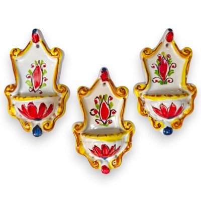 Barockes Weihwasserbecken (1 Stück) aus Caltagirone-Keramik, H 10 x B 6 cm ca. (1 Stück) mit rotem Blumendekor und gelbem Rand