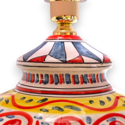 Lámpara curva o esférica, cerámica de Caltagirone, aprox. 65 x 40 cm. Carro siciliano y decoración barroca.