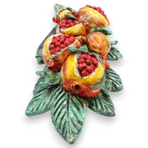 Hängendes Bündel Granatäpfel aus Caltagirone-Keramik – H... 2