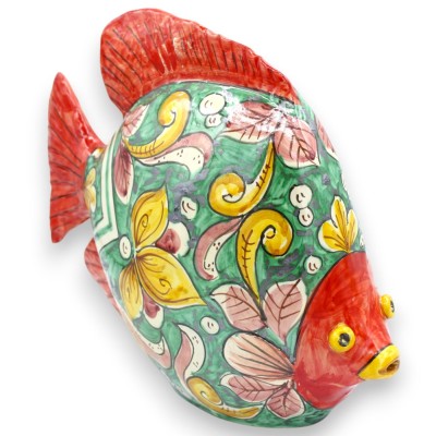 Poisson de comptoir, céramique de Caltagirone, environ 25 x 28 cm, décor géométrique et floral, fond vert et rouge