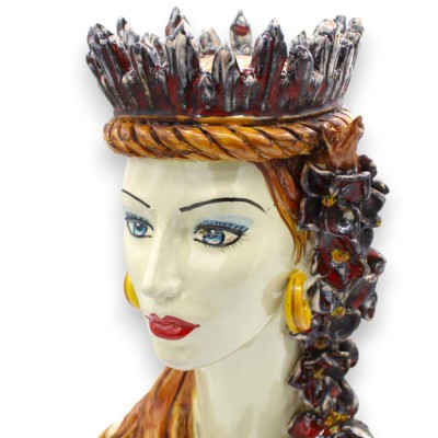 Busto de mulher, cerâmica de Caltagirone, aprox. 35 cm de altura. Rainha Escarlate, com coroa e apliques.