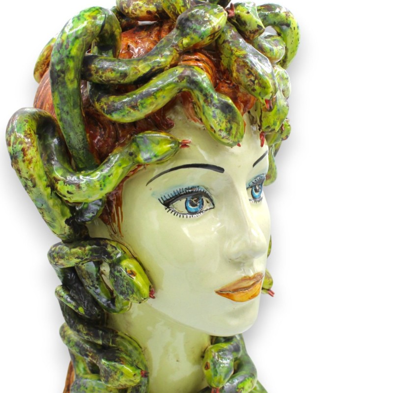 Testa di Medusa, figura mitologica,...