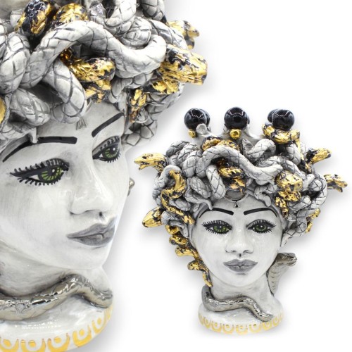 Figuras mitológicas, Medusa o Tritón en cerámica de Caltagirone, aprox. 35 cm de alto (1 unidad). Esmalte de oro de 24 quilates.