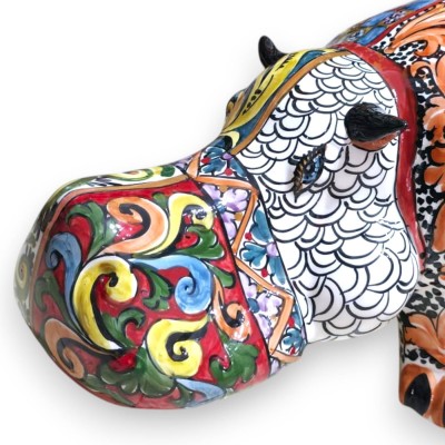 Riesiges Nilpferd aus der ÈLITE-Serie in Caltagirone-Keramik, ca. 70 x 30 cm. Sizilianische Dekoration.