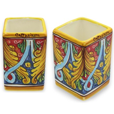 Penn-/tandborsthållare, Caltagirone keramik. H 12 x 8 cm ca. (1 enhet) Olika dekorationsalternativ