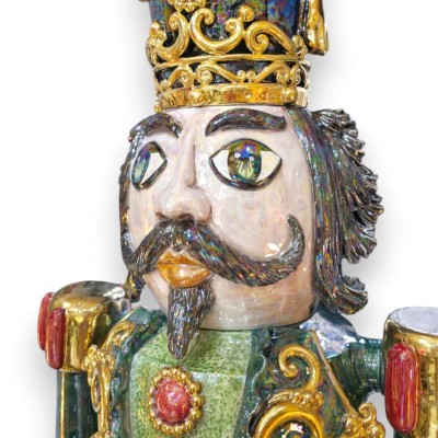 Nutcracker Soldier, Caltagirone ceramic, 100% handmade, approx. 110 x 40 cm. With platinum enamel, mother-of-pearl, and 24k gold