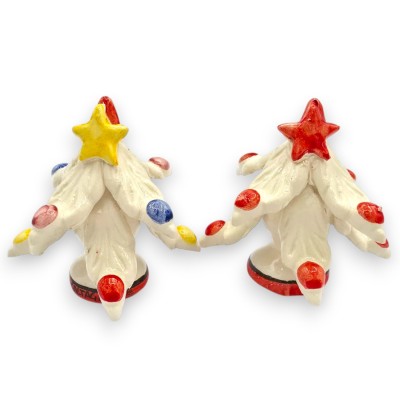Weihnachtsbaum mit Stern und Spitze, Caltagirone-Keramik, ca. 7/8 cm hoch. Zufällige Farben und mehrfarbige Kugeln.
