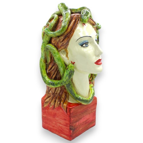 Hoofd van Medusa, mythologische figuur, keramiek uit... 2