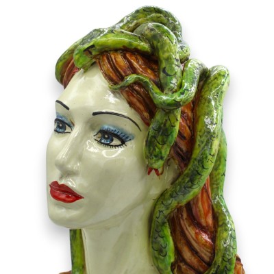 Medusenhaupt, mythologische Figur, Caltagirone-Keramik, ca. 38 cm hoch mit quadratischem Büstensockel
