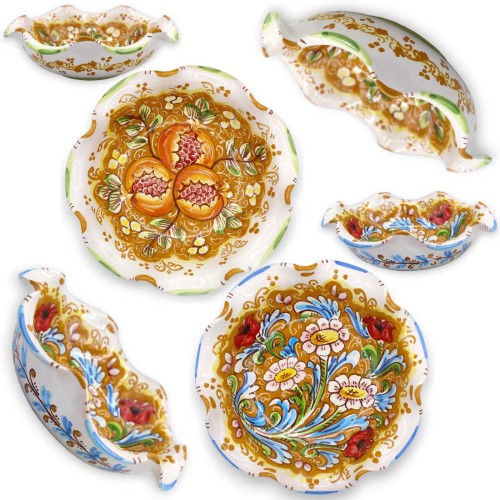 Gegolfd middenstuk van Caltagirone-keramiek, Ø ca. 25 cm...