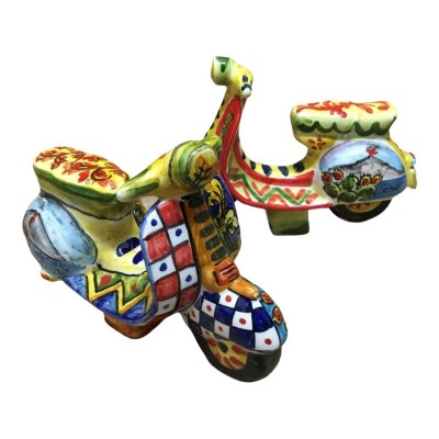 Caltagirone ceramic Vespa (1 Unit) random Sicilian Cart style decoration - L 17 x 12 cm approx. - 