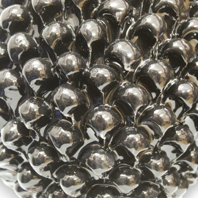 Pomme de pin sicilienne en céramique de Caltagirone, hauteur 25 cm ou 30 cm environ (1 unité). Décor baroque noir et blanc.