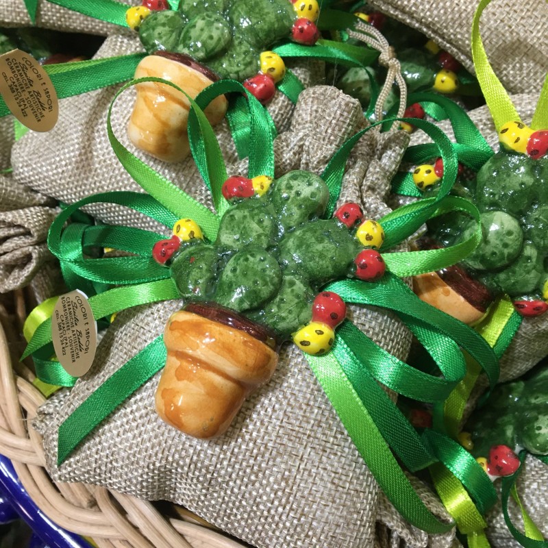 Magnet Favors Jar with Ceramic Prickly Pear Shovels, Jute Sack, Double Satin Ribbons and 5 Confetti - 