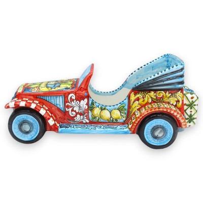 Retro-Cabriolet, Caltagirone-Keramik, ca. 33 x 15 cm hoch. Sizilianische Wagendekoration.