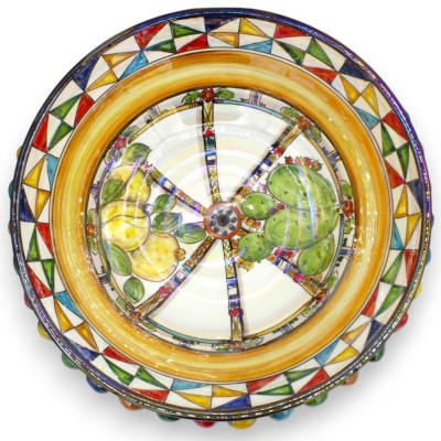Kakfat i tallkotte, Caltagirone keramik, Ø 30 cm ca. Flerfärgad, sicilianskt vagnshjul och pärlemoremalj
