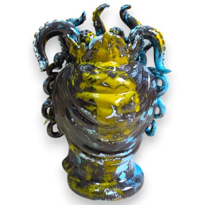 Testa di Moro Polpo in pregiata ceramica Siciliana, h 45 x 28 cm ca. Terzo Fuoco Acquamarina e Giallo, Stile Moderno