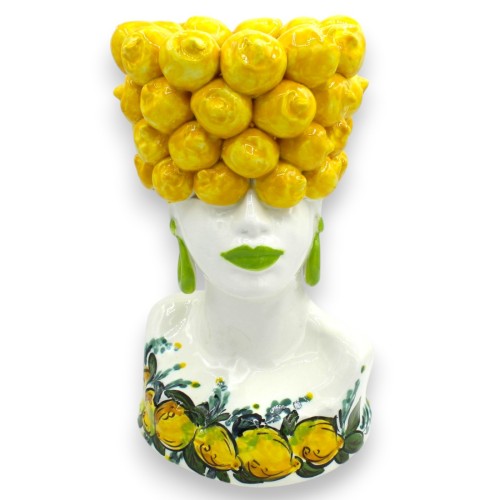 Designer buste van een vrouw met citroenkroon, ca. 25 x 15 cm. Keramiek uit Caltagirone, versierd met citroenen.