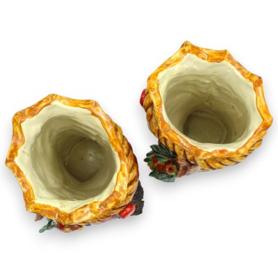 Cabezas moriscas sicilianas (par), aprox. 18 cm de altura, cerámica de Caltagirone, corona, granadas y limones, fondo burdeos.