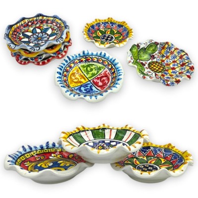 Gratängskål, Caltagirone Keramik, Ø 15 cm ca. (1 enhet) Sicilianskt tema Färg och dekoration, Slumpmässig
