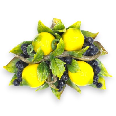 Arco Fascio da Appendere, pregiata Ceramica, h 23 x L 30 cm ca. composizione di Limoni e Uva Nera