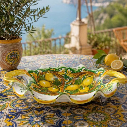 Stort bordsdekor, Caltagirone-keramik, ca 47 x 40 cm.... 2