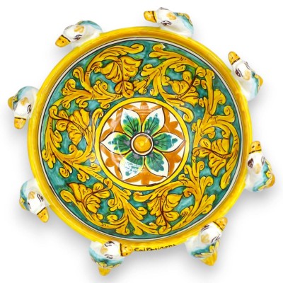 Centro de mesa em cerâmica Caltagirone, Ø 25 cm (máx. 32) x h 10 cm (máx. 13). Decoração barroca com aplicações de patos.
