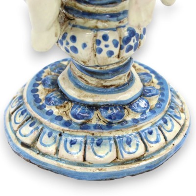 Candelabro de cerámica de Caltagirone con querubines - aprox. 23 x 15 cm. Azul antiguo, querubines con un manojo de granadas y u