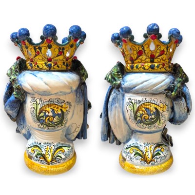 Siciliaanse Moorse hoofden, ca. 50 x 35 cm (paar), keramiek uit Caltagirone, model "Gli Imperiali".