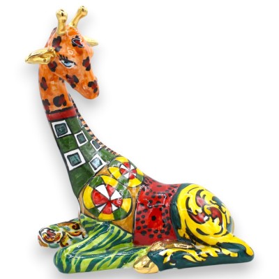 Sitzende Giraffe, Caltagirone-Keramik, ca. 24 x 20 cm, Serie ÉLITE, 24-karätige Goldemaille