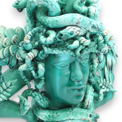 Trinacria Model Head h 30 x 27 cm approx. Sicilian Ceramic, Rich in Relief Applications, Verdigris Background, Third Firing