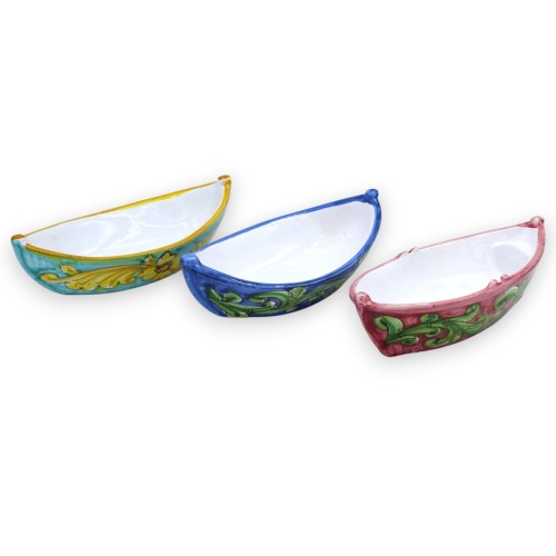 Support boat, Sicilian ceramic, h 6 x w 20 cm approx. (1...