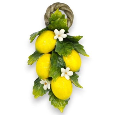 Zitronenbündel mit Zopf, feine Keramik, ca. H 24 x B 14 cm, mit Orangenblütenapplikationen