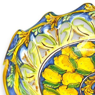 Ljuskronafat, Caltagirone keramik, vågig och perforerad, olika storlekar (1 st) Citrondekoration
