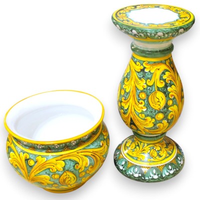 Colonna con Cachepot, ceramica Caltagirone, h 80 x 33 cm ca. decoro barocco, fondo giallo e verderame