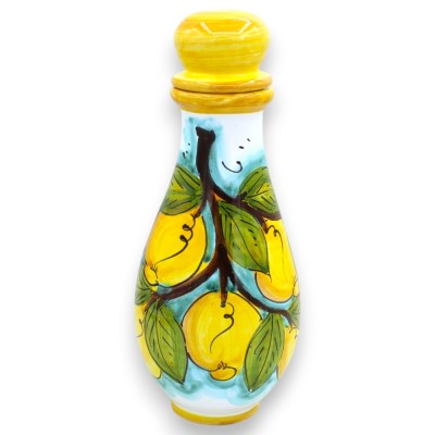 Fles met dop, van fijn Siciliaans keramiek, ca. h 25 x 10 cm (1 stuk). Inhoud 700 ml. Diverse decoraties.