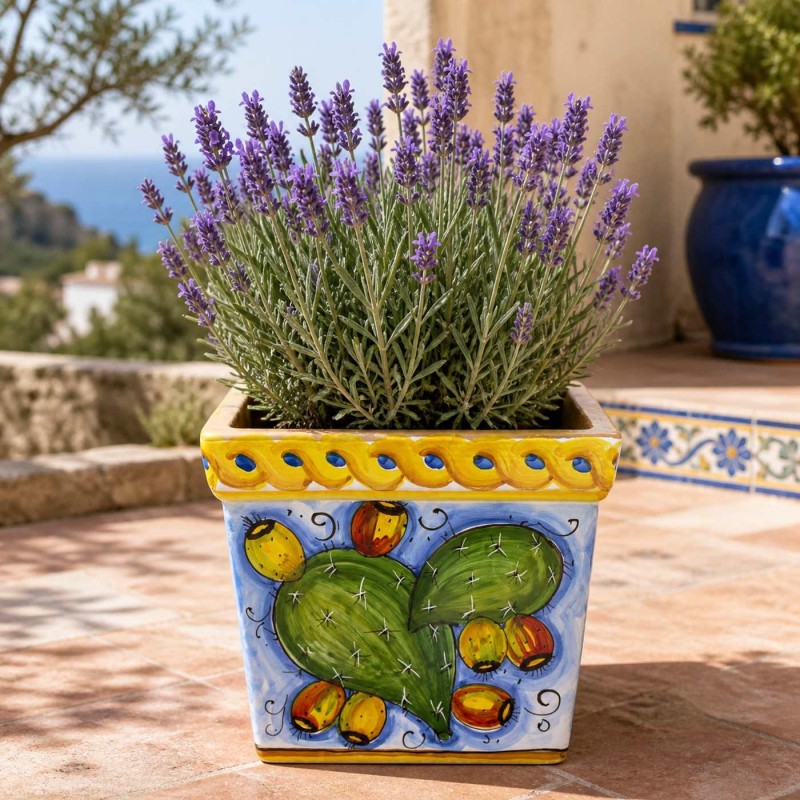 Quadratische Vase, feine...