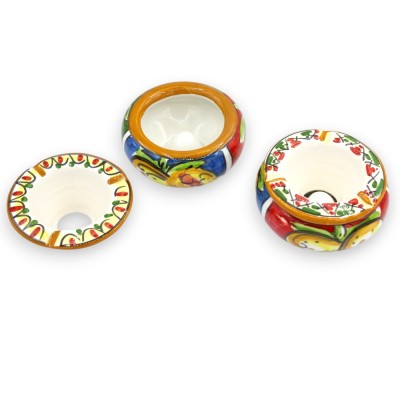 Keramische anti-rookasbak van Caltagirone, verkrijgbaar in 2 maten (1 stuk), meerkleurig, willekeurige decoratie.