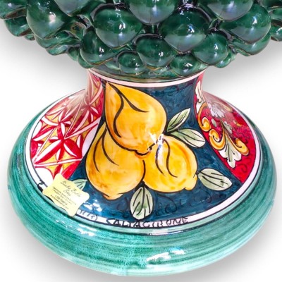 Pomme de pin sicilienne, céramique de Caltagirone, env. 45 x 24 cm. Vert-de-gris, tige à décor multiple.