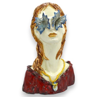 Büste „Freiheit“ einer Frau mit Schmetterlingen, Caltagirone-Keramik, ca. 32 x 23 cm. LIMITIERTE AUFLAGE