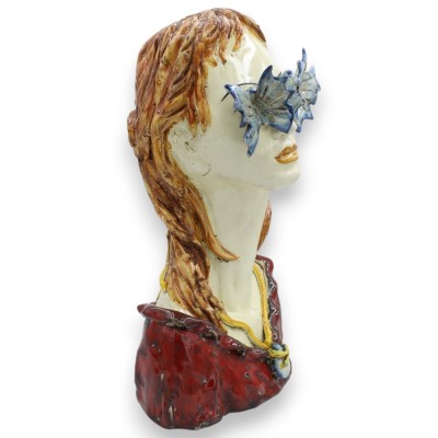 Busto de mujer con mariposas, modelo "Libertad", cerámica de Caltagirone, aprox. 32 x 23 cm. EDICIÓN LIMITADA.
