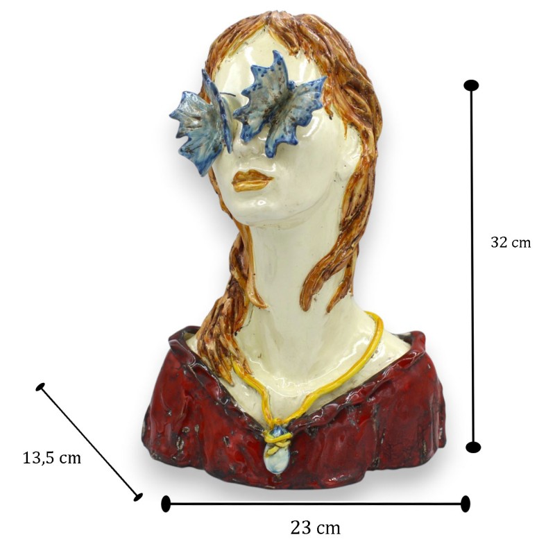 Busto de mujer con mariposas, modelo...