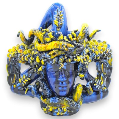 Trinacria Modellkopf, ca. 28 x 27 cm, sizilianische Keramik, reich verziert mit Reliefapplikationen, blauer Hintergrund, dritter