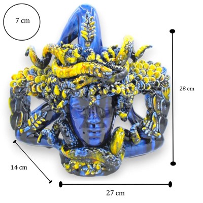 Trinacria Modellkopf, ca. 28 x 27 cm, sizilianische Keramik, reich verziert mit Reliefapplikationen, blauer Hintergrund, dritter