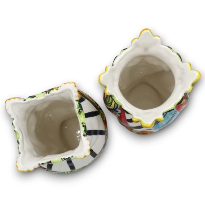 Par de cabeças de cerâmica Caltagirone marrom escuro, aproximadamente 25 cm de altura. Coroa e turbante MD7