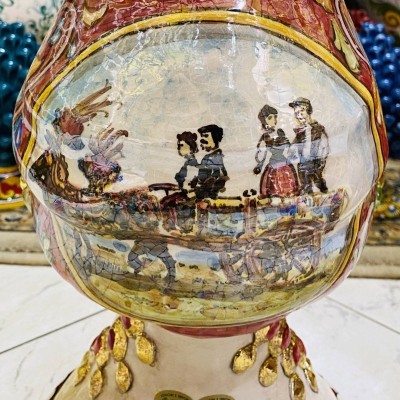 Siciliaanse Moorkoppen (paar) h ca. 45 cm Caltagirone - Dennenappelkroon, puur goud en parelmoer email, figuren op de ac