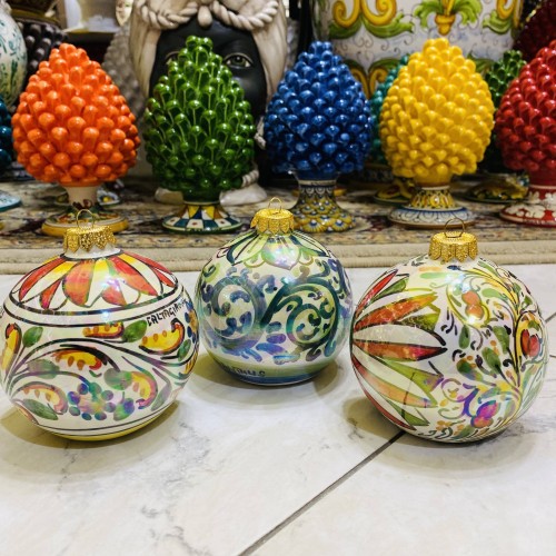 Boule de Noël avec crèche, h 10 cm Émail nacre, céramique de Caltagirone -  2